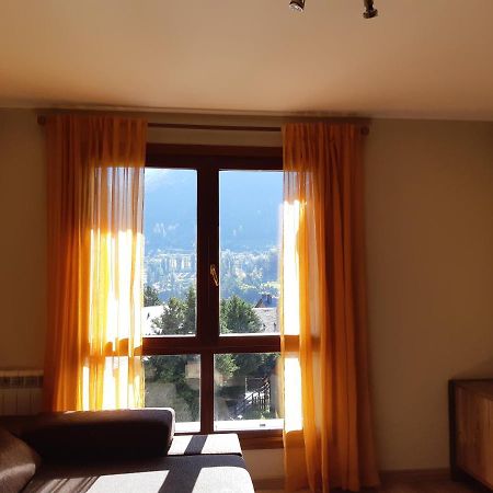 Апартаменти Apartamento Familiar Con Vistas Y Garage La Portiecha Сальєнт-де-Гальєго Екстер'єр фото